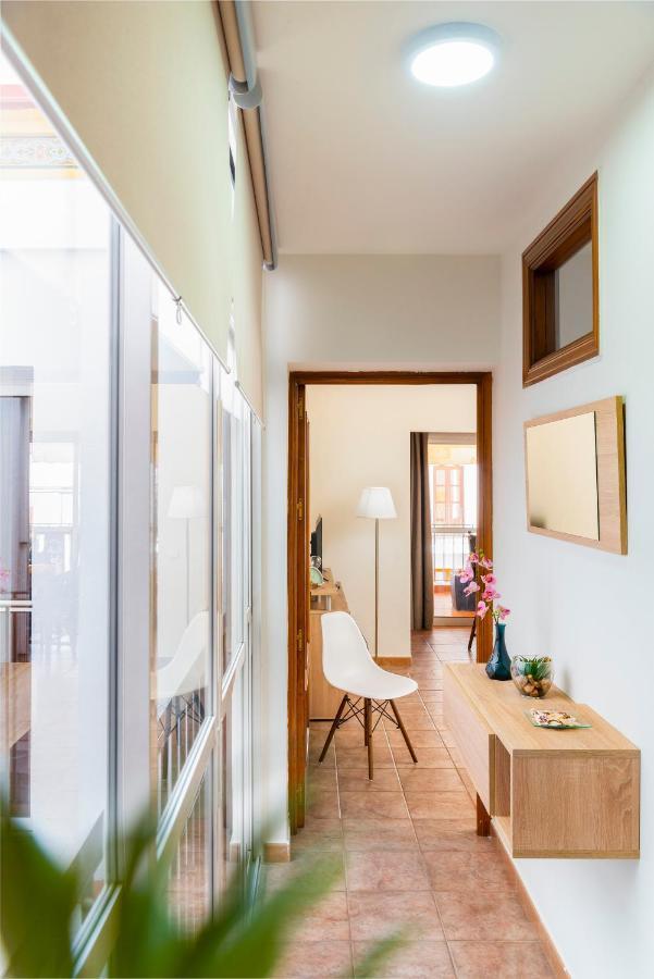 Hsh Suites Triana Sevilla Exterior foto