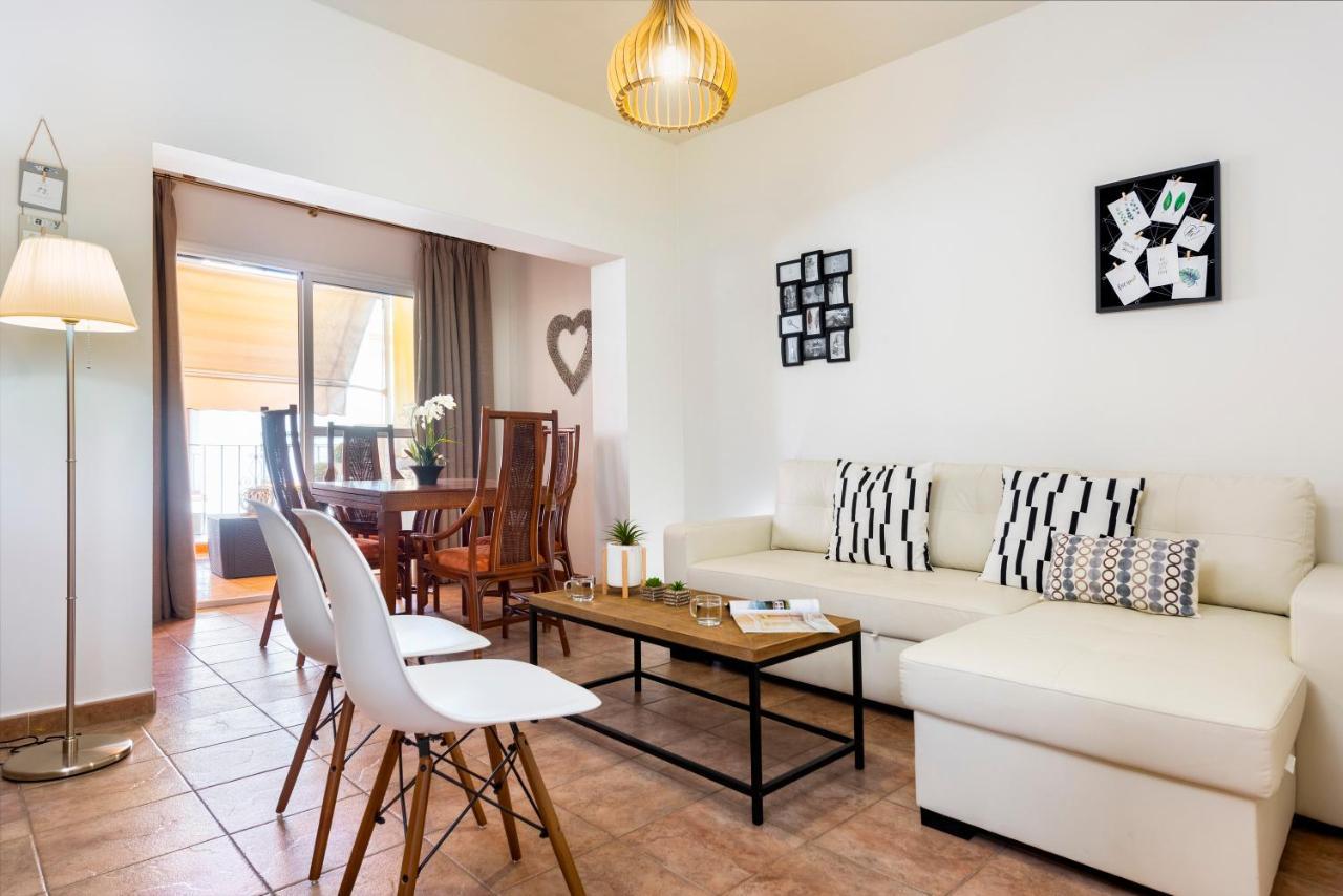 Hsh Suites Triana Sevilla Exterior foto